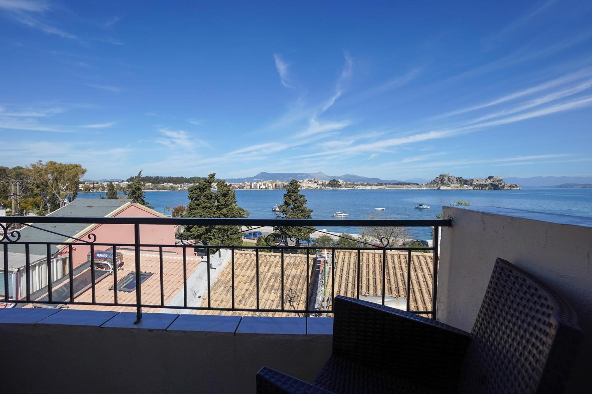 Anemomilos Sea View Penthouse コルフ島 エクステリア 写真